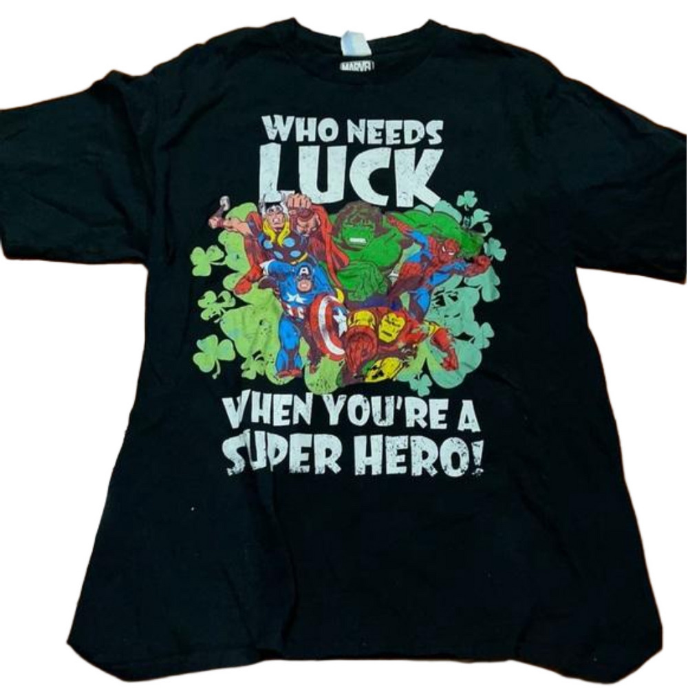 NWOT Marvel tshirt Large